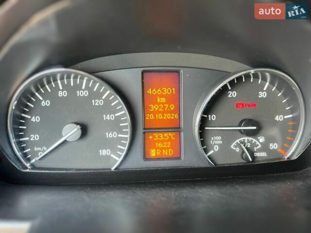 Белый Мерседес Sprinter, объемом двигателя 3 л и пробегом 466 тыс. км за 46748 $, фото 17 на Automoto.ua