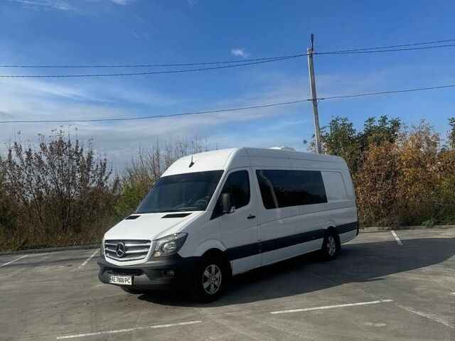 Белый Мерседес Sprinter, объемом двигателя 2.14 л и пробегом 590 тыс. км за 35000 $, фото 1 на Automoto.ua