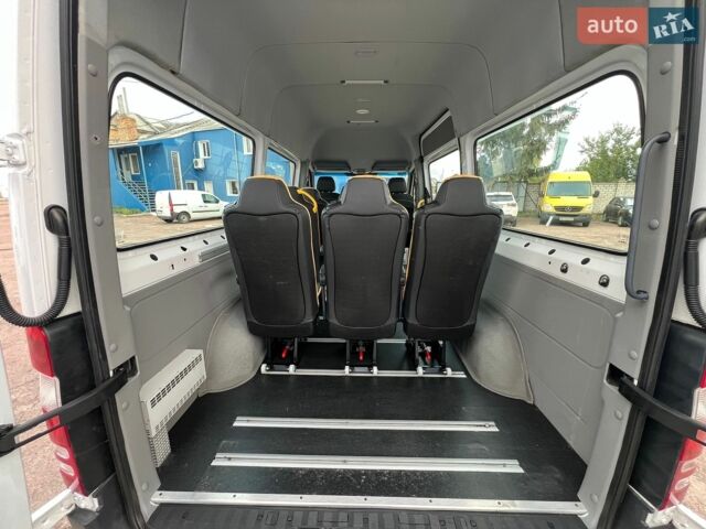 Белый Мерседес Sprinter, объемом двигателя 2.2 л и пробегом 313 тыс. км за 21850 $, фото 47 на Automoto.ua