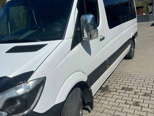 Белый Мерседес Sprinter, объемом двигателя 2.2 л и пробегом 300 тыс. км за 24600 $, фото 25 на Automoto.ua