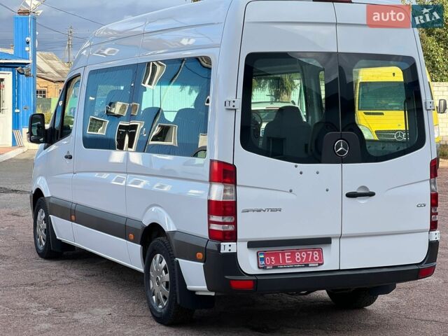 Белый Мерседес Sprinter, объемом двигателя 2.2 л и пробегом 313 тыс. км за 21850 $, фото 9 на Automoto.ua