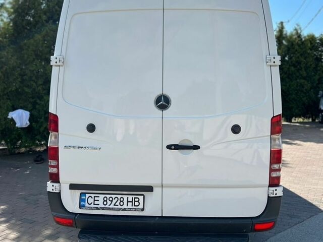 Белый Мерседес Sprinter, объемом двигателя 3 л и пробегом 466 тыс. км за 46748 $, фото 21 на Automoto.ua