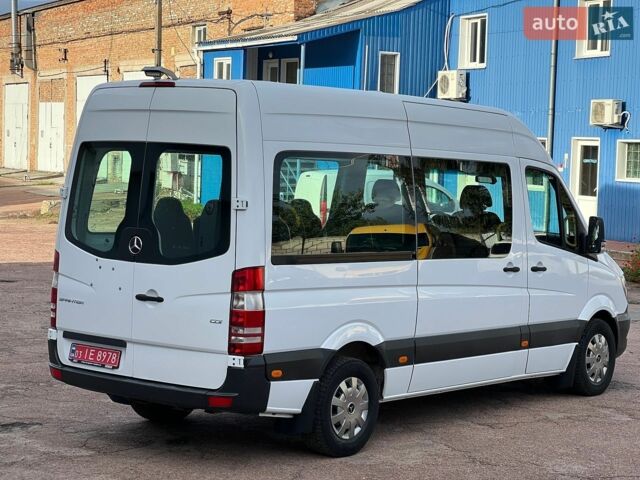 Белый Мерседес Sprinter, объемом двигателя 2.2 л и пробегом 313 тыс. км за 21850 $, фото 13 на Automoto.ua