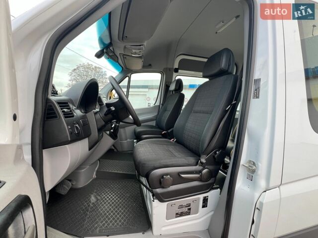 Белый Мерседес Sprinter, объемом двигателя 2.2 л и пробегом 313 тыс. км за 21850 $, фото 27 на Automoto.ua