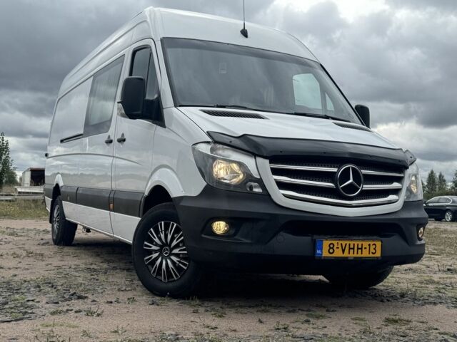 Белый Мерседес Sprinter, объемом двигателя 0 л и пробегом 450 тыс. км за 22793 $, фото 3 на Automoto.ua