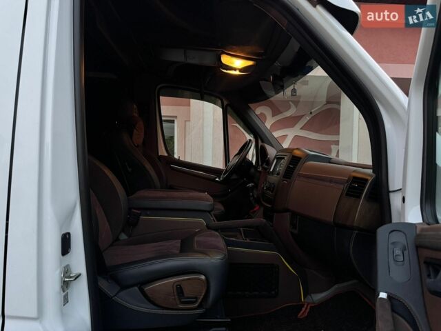 Білий Мерседес Sprinter, об'ємом двигуна 3 л та пробігом 214 тис. км за 34999 $, фото 15 на Automoto.ua