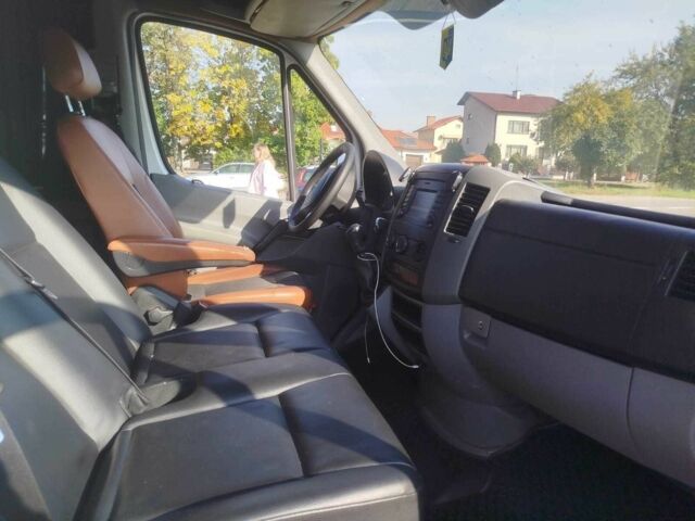 Белый Мерседес Sprinter, объемом двигателя 2.2 л и пробегом 950 тыс. км за 19235 $, фото 9 на Automoto.ua