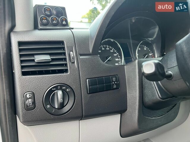 Белый Мерседес Sprinter, объемом двигателя 2.2 л и пробегом 313 тыс. км за 21850 $, фото 29 на Automoto.ua