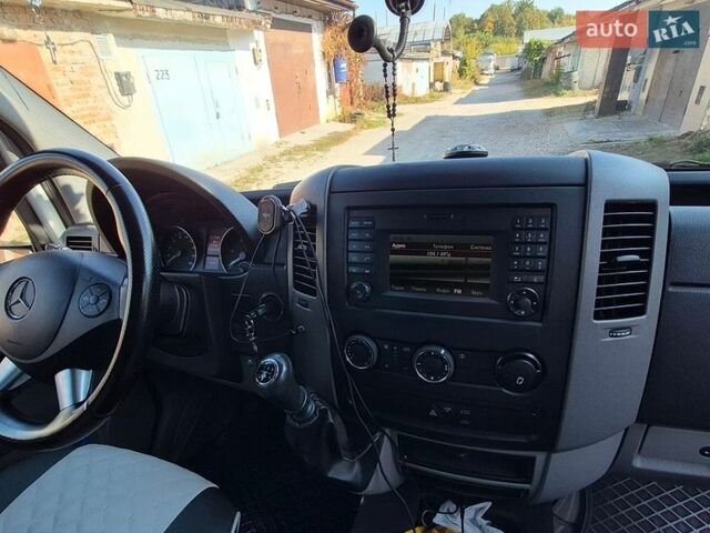 Белый Мерседес Sprinter, объемом двигателя 2.14 л и пробегом 317 тыс. км за 35000 $, фото 55 на Automoto.ua