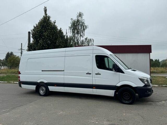 Белый Мерседес Sprinter, объемом двигателя 2.2 л и пробегом 390 тыс. км за 23500 $, фото 1 на Automoto.ua