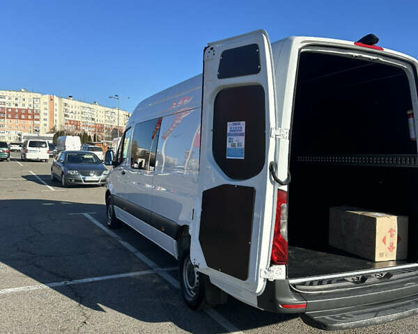 Білий Мерседес Sprinter, об'ємом двигуна 2.14 л та пробігом 420 тис. км за 40865 $, фото 6 на Automoto.ua