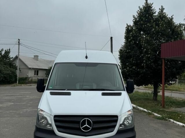 Белый Мерседес Sprinter, объемом двигателя 2.2 л и пробегом 390 тыс. км за 23500 $, фото 2 на Automoto.ua