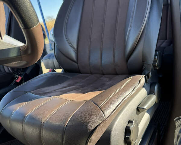 Белый Мерседес Sprinter, объемом двигателя 2.99 л и пробегом 420 тыс. км за 33500 $, фото 15 на Automoto.ua