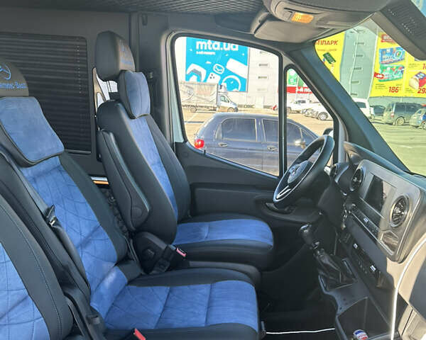 Білий Мерседес Sprinter, об'ємом двигуна 2.14 л та пробігом 420 тис. км за 40865 $, фото 13 на Automoto.ua