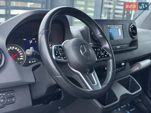 Белый Мерседес Sprinter, объемом двигателя 2.2 л и пробегом 314 тыс. км за 27900 $, фото 16 на Automoto.ua