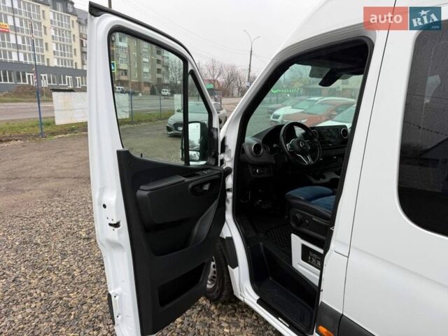 Белый Мерседес Sprinter, объемом двигателя 2.14 л и пробегом 540 тыс. км за 35999 $, фото 13 на Automoto.ua