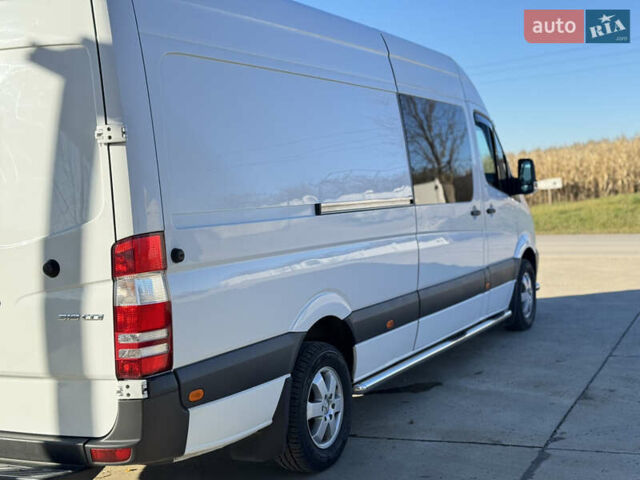 Белый Мерседес Sprinter, объемом двигателя 2.99 л и пробегом 420 тыс. км за 33500 $, фото 6 на Automoto.ua