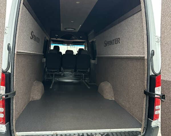 Білий Мерседес Sprinter, об'ємом двигуна 2.14 л та пробігом 300 тис. км за 29401 $, фото 15 на Automoto.ua