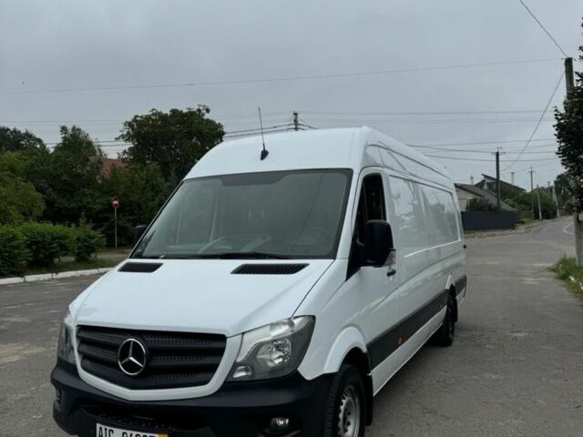 Белый Мерседес Sprinter, объемом двигателя 2.2 л и пробегом 390 тыс. км за 23500 $, фото 3 на Automoto.ua