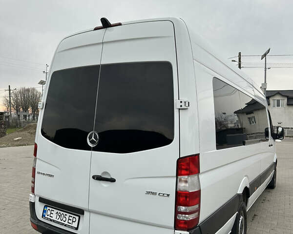 Білий Мерседес Sprinter, об'ємом двигуна 2.14 л та пробігом 300 тис. км за 29401 $, фото 9 на Automoto.ua