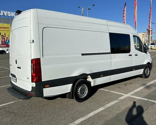 Білий Мерседес Sprinter, об'ємом двигуна 2.14 л та пробігом 420 тис. км за 40865 $, фото 1 на Automoto.ua