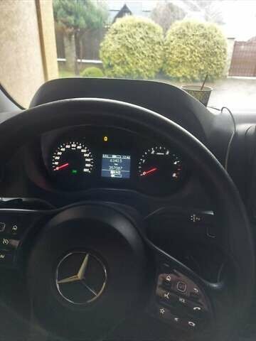 Белый Мерседес Sprinter, объемом двигателя 2.2 л и пробегом 357 тыс. км за 28000 $, фото 1 на Automoto.ua