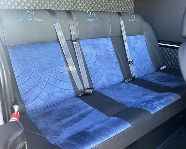 Білий Мерседес Sprinter, об'ємом двигуна 2.14 л та пробігом 420 тис. км за 40865 $, фото 21 на Automoto.ua