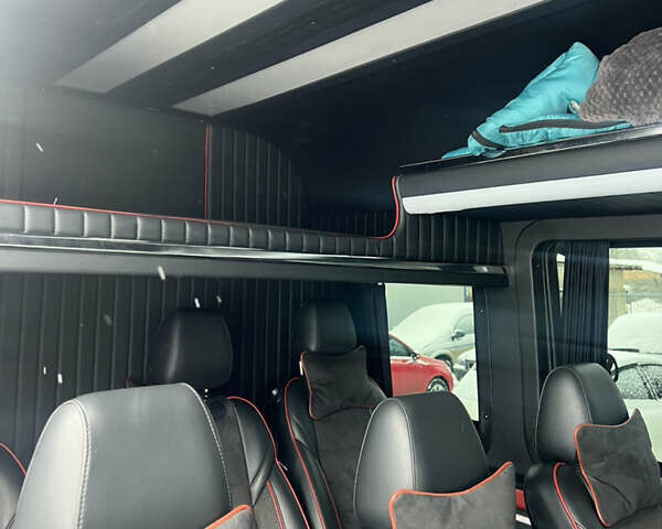 Белый Мерседес Sprinter, объемом двигателя 2.99 л и пробегом 550 тыс. км за 35500 $, фото 6 на Automoto.ua