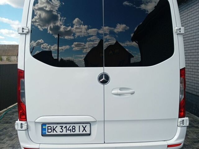 Білий Мерседес Sprinter, об'ємом двигуна 2.14 л та пробігом 561 тис. км за 35000 $, фото 1 на Automoto.ua