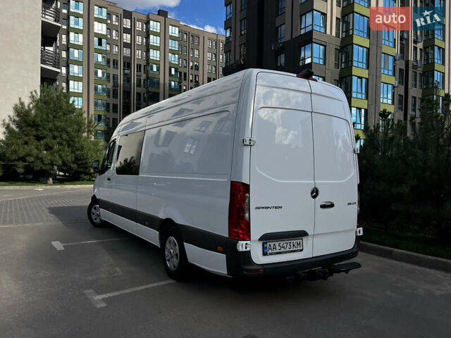 Белый Мерседес Sprinter, объемом двигателя 2.14 л и пробегом 307 тыс. км за 33900 $, фото 4 на Automoto.ua