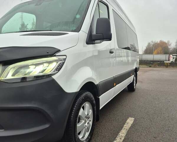 Білий Мерседес Sprinter, об'ємом двигуна 3 л та пробігом 490 тис. км за 41978 $, фото 3 на Automoto.ua