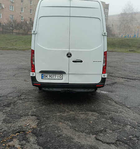 Білий Мерседес Sprinter, об'ємом двигуна 2.2 л та пробігом 460 тис. км за 27000 $, фото 1 на Automoto.ua