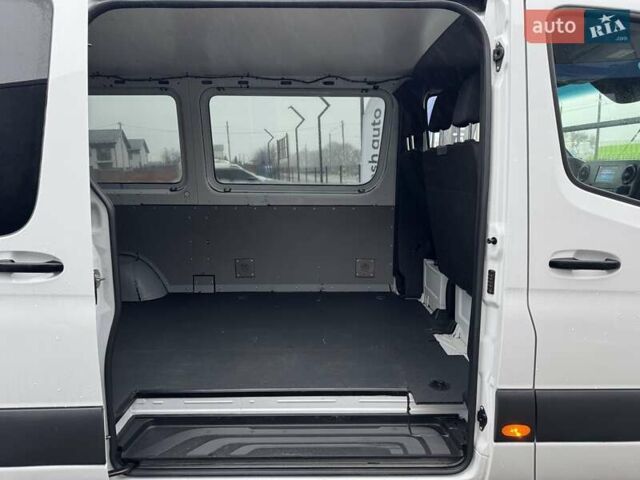 Белый Мерседес Sprinter, объемом двигателя 2.2 л и пробегом 325 тыс. км за 28900 $, фото 26 на Automoto.ua