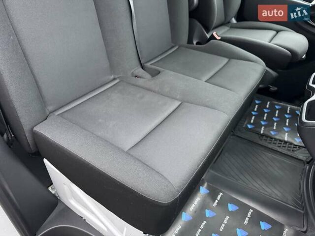 Белый Мерседес Sprinter, объемом двигателя 2.2 л и пробегом 325 тыс. км за 28900 $, фото 28 на Automoto.ua