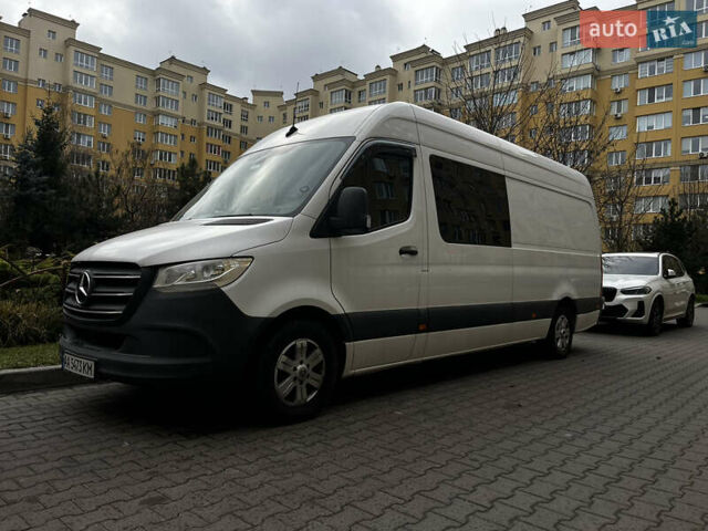 Белый Мерседес Sprinter, объемом двигателя 2.14 л и пробегом 308 тыс. км за 29500 $, фото 3 на Automoto.ua