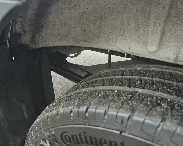 Белый Мерседес Sprinter, объемом двигателя 3 л и пробегом 490 тыс. км за 39000 $, фото 21 на Automoto.ua