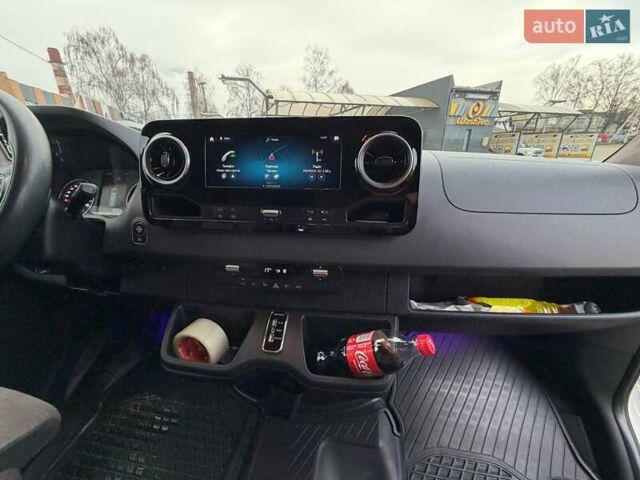 Білий Мерседес Sprinter, об'ємом двигуна 3 л та пробігом 348 тис. км за 44179 $, фото 12 на Automoto.ua