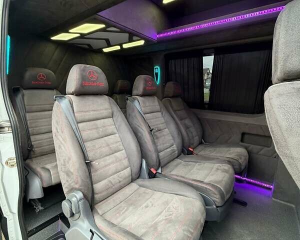 Білий Мерседес Sprinter, об'ємом двигуна 3 л та пробігом 348 тис. км за 44179 $, фото 14 на Automoto.ua