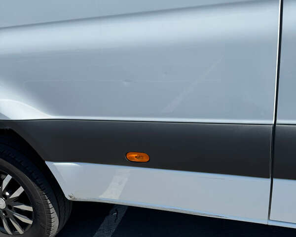 Білий Мерседес Sprinter, об'ємом двигуна 2.14 л та пробігом 420 тис. км за 40529 $, фото 17 на Automoto.ua