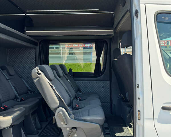 Білий Мерседес Sprinter, об'ємом двигуна 2.14 л та пробігом 420 тис. км за 40529 $, фото 7 на Automoto.ua