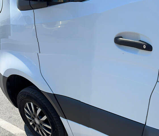 Білий Мерседес Sprinter, об'ємом двигуна 2.14 л та пробігом 420 тис. км за 40529 $, фото 11 на Automoto.ua