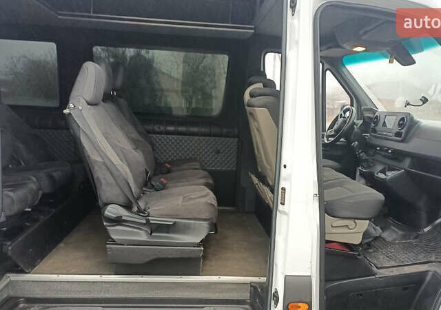 Білий Мерседес Sprinter, об'ємом двигуна 2.2 л та пробігом 460 тис. км за 27000 $, фото 5 на Automoto.ua
