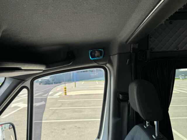 Білий Мерседес Sprinter, об'ємом двигуна 2.14 л та пробігом 464 тис. км за 37801 $, фото 5 на Automoto.ua