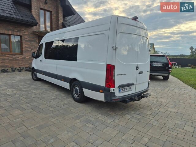 Белый Мерседес Sprinter, объемом двигателя 2.14 л и пробегом 202 тыс. км за 39500 $, фото 5 на Automoto.ua