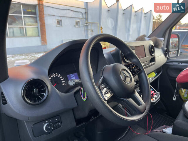 Белый Мерседес Sprinter, объемом двигателя 1.9 л и пробегом 470 тыс. км за 28700 $, фото 10 на Automoto.ua