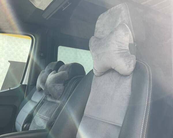 Белый Мерседес Sprinter, объемом двигателя 2.14 л и пробегом 540 тыс. км за 42232 $, фото 15 на Automoto.ua