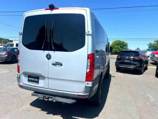 Белый Мерседес Sprinter, объемом двигателя 3 л и пробегом 34 тыс. км за 10900 $, фото 4 на Automoto.ua
