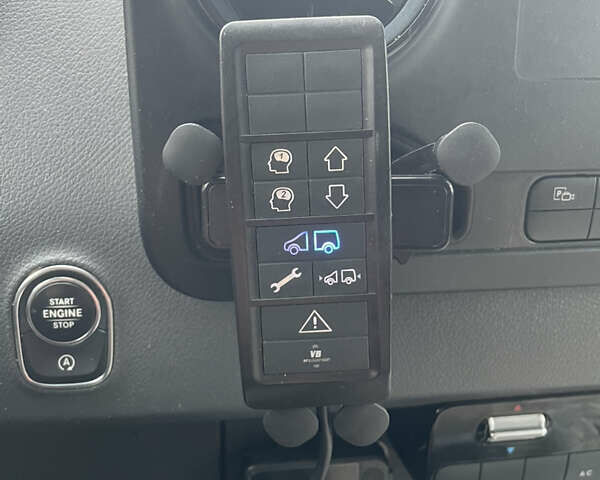 Білий Мерседес Sprinter, об'ємом двигуна 2.14 л та пробігом 317 тис. км за 58500 $, фото 16 на Automoto.ua