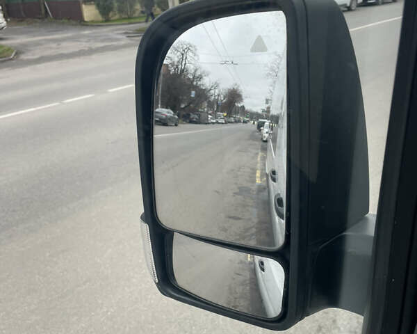 Білий Мерседес Sprinter, об'ємом двигуна 2.14 л та пробігом 317 тис. км за 58500 $, фото 14 на Automoto.ua