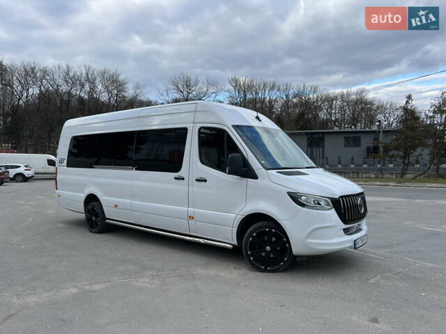 Белый Мерседес Sprinter, объемом двигателя 2 л и пробегом 245 тыс. км за 39500 $, фото 1 на Automoto.ua